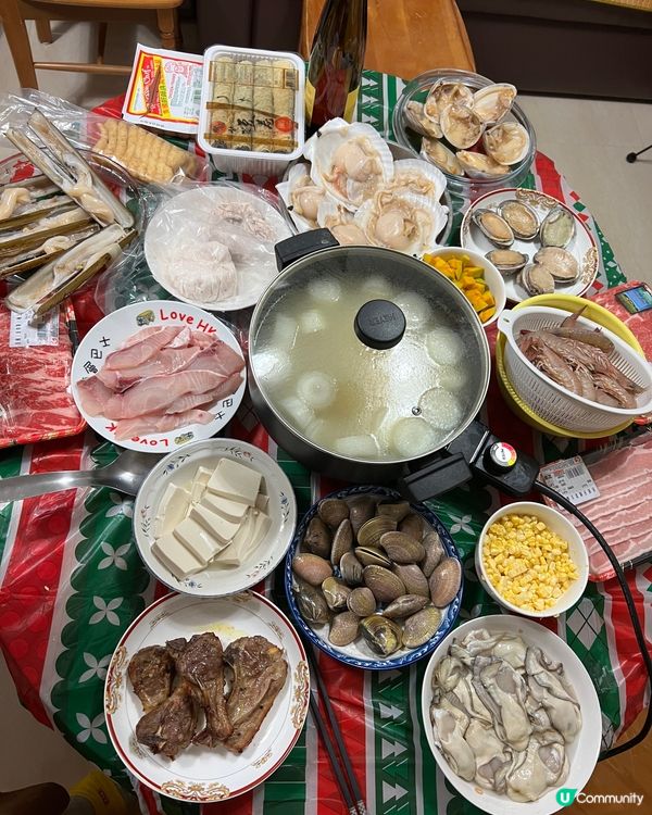 自家豪食海鮮主題火鍋🤣