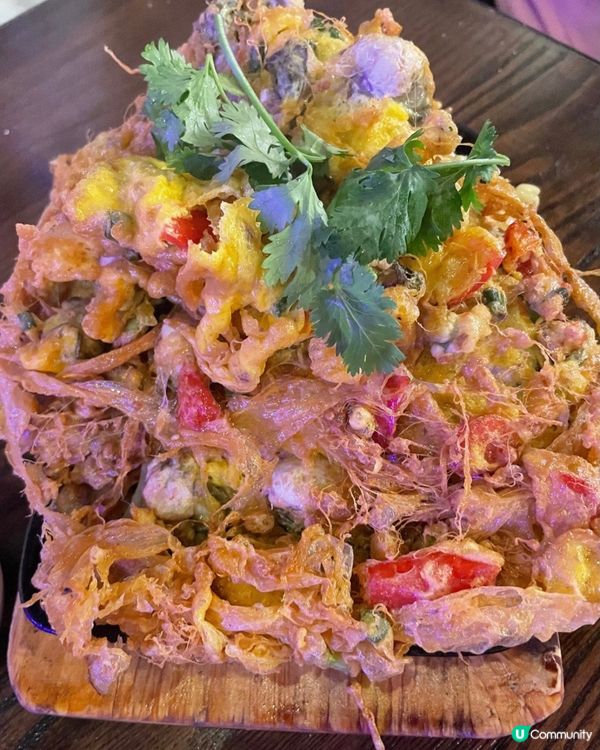 泰式鐵板蠔餅-鑊氣十足，蛋絲好酥脆，蠔仔分量十足，沾埋泰式辣...