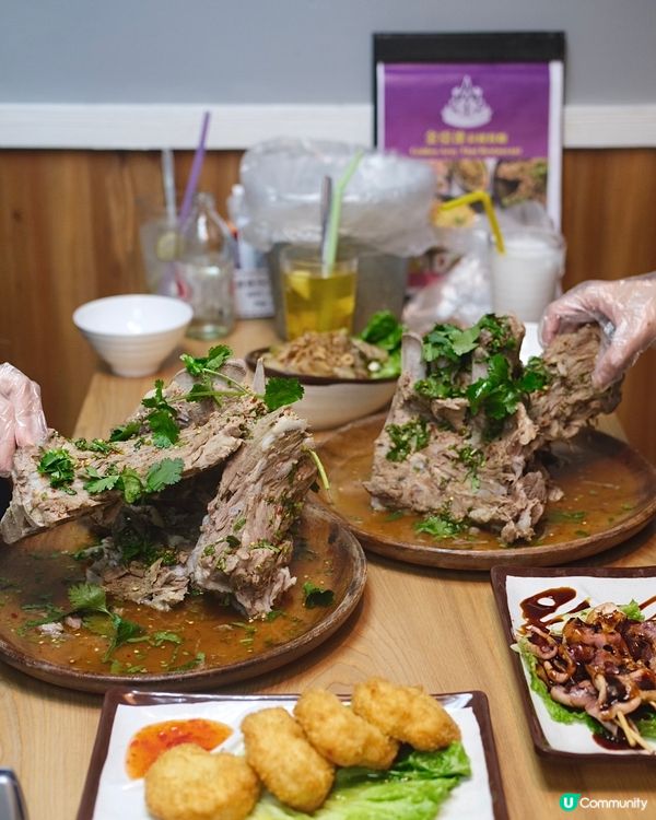 太掛住泰國所以來到荔枝角工廈的隱世泰國菜過下口癮！主打火山骨...