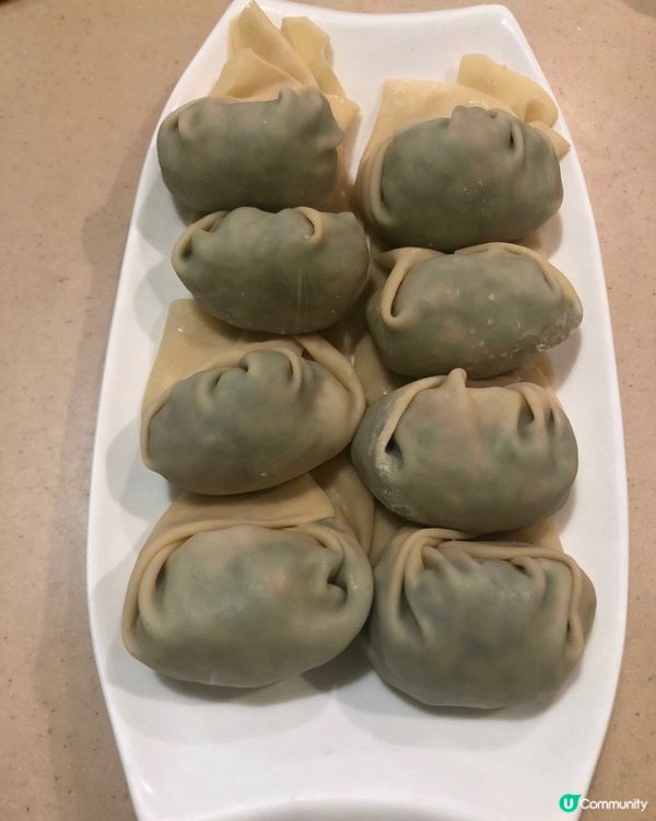 由於近排天氣乾燥所以我們選擇了海底椰青雞湯鍋，底除了海底椰還...