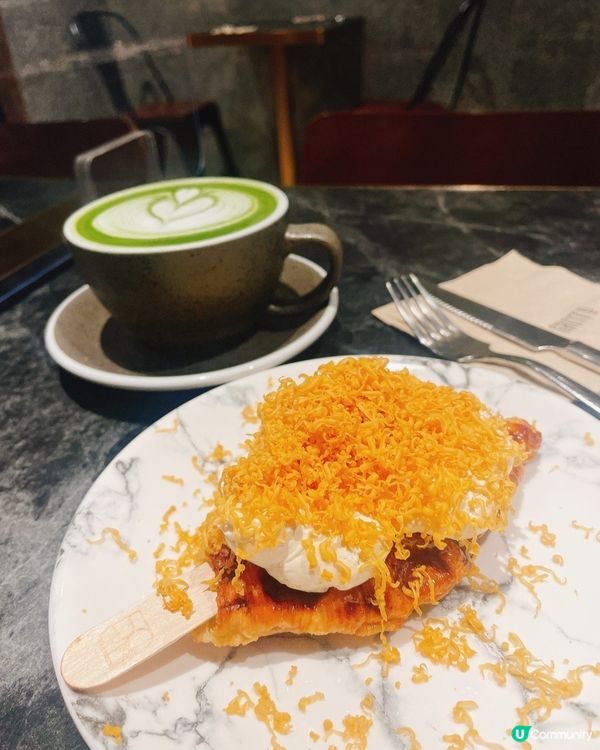 今日Tea Time ☕️食咗挪威焦糖芝士🧀牛角包窩夫🥐，芝...