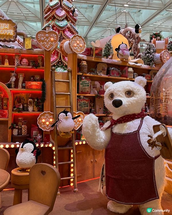 商場今年主題以北極熊為主題，也設有聖誕老人拍照時段，可以在網...