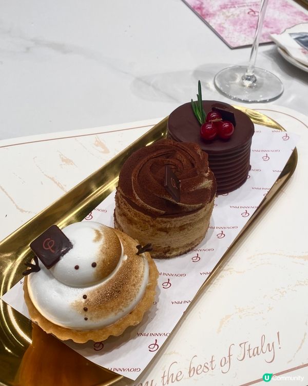 甜品賣相一流，裝潢也很奢華～