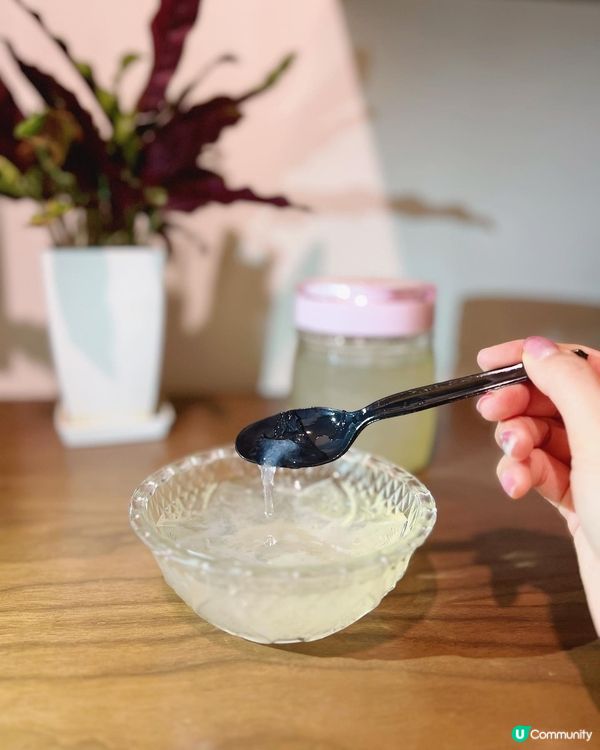 天氣凍，想食返啲滋潤嘅甜品，即刻諗到觀塘嘅每日鮮製甜品燕窩店...