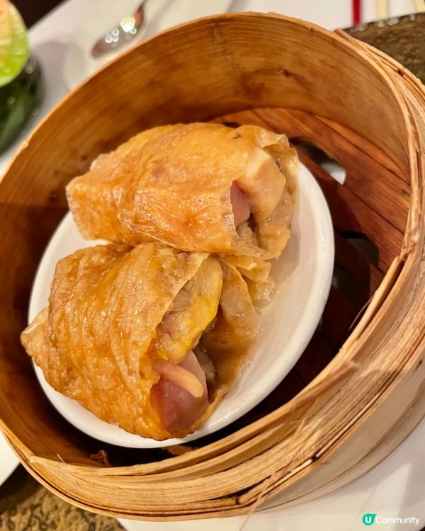 地方環境很好，優雅的點心中菜餐廳，傳統五星級酒店中菜廳，一直...