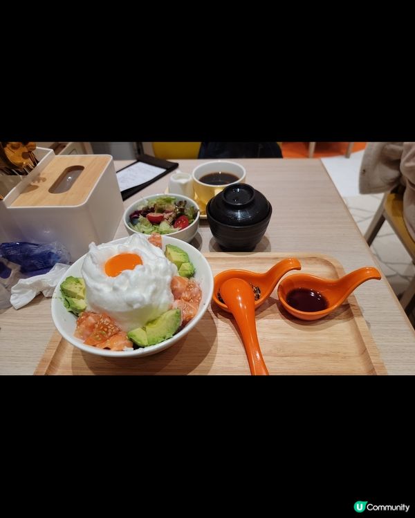 這間什麼時間去都要等位，主打食日式蛋料理，pancake 好...