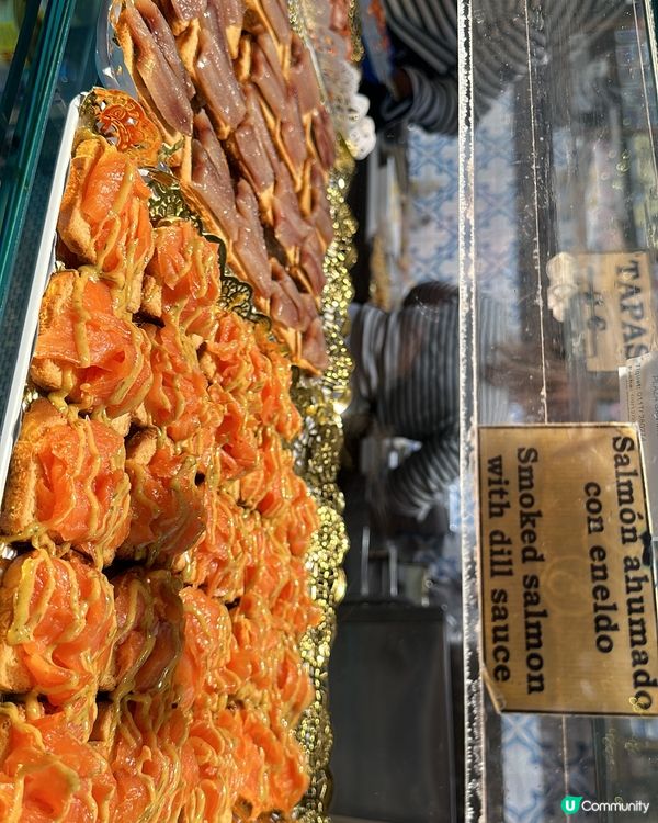 西班牙馬德里必去的海鮮市場聖米格爾市場，只有一家賣西班牙傳統...