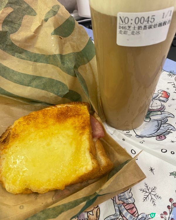 芝士脆多士配上芝士奶蓋特色茶飲‘芝士奶蓋碳焙鐵觀音’，今天絕...