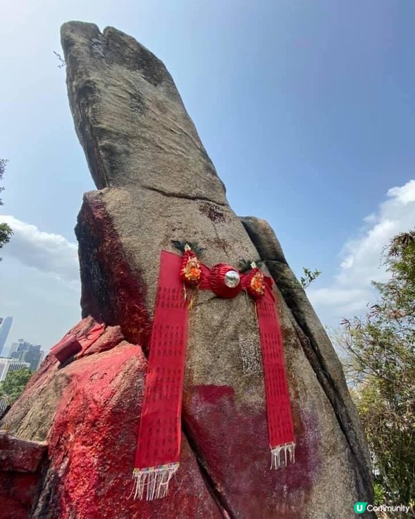 拜姻緣石，其實準唔準、靈唔靈都好主觀，但打唔打卡就好客觀，係...