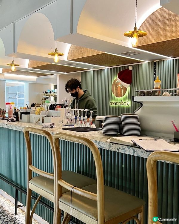 《𝓡𝓸𝓶𝓪𝓷𝓽𝓲𝓬 𝓣𝓮𝓪 𝓣𝓲𝓶𝓮🧁》...