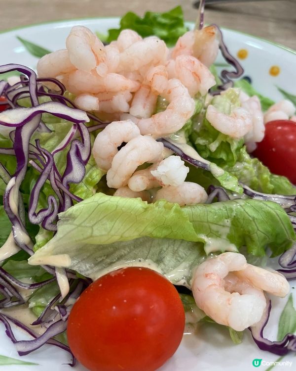 甜蝦沙律😋百吃不厭 去薩莉亞必點小吃之一，蝦伴埋沙律菜一齊食...