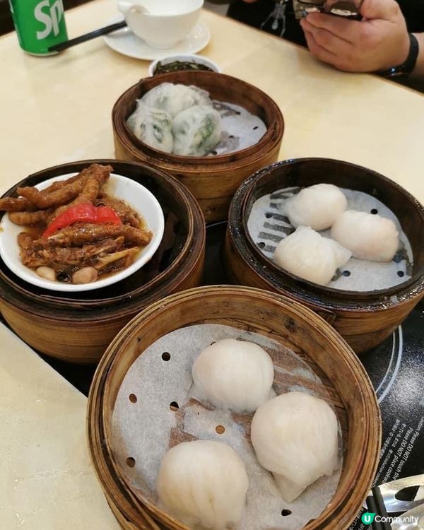 一盅兩件係不少香港人家人去茶樓飲早茶嘅習慣，蝦餃燒賣少不了。...