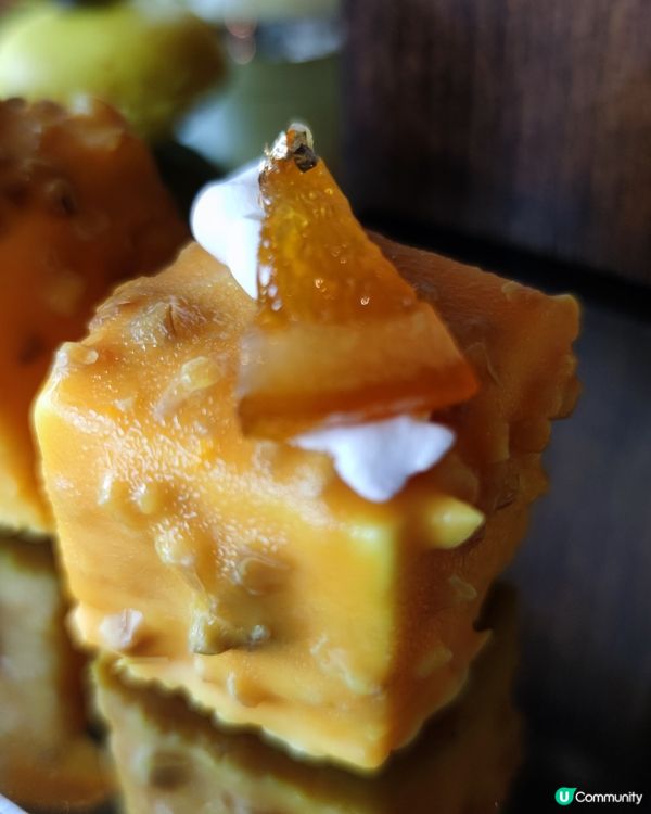 位於Renaissance Hotel嘅《Mirage》