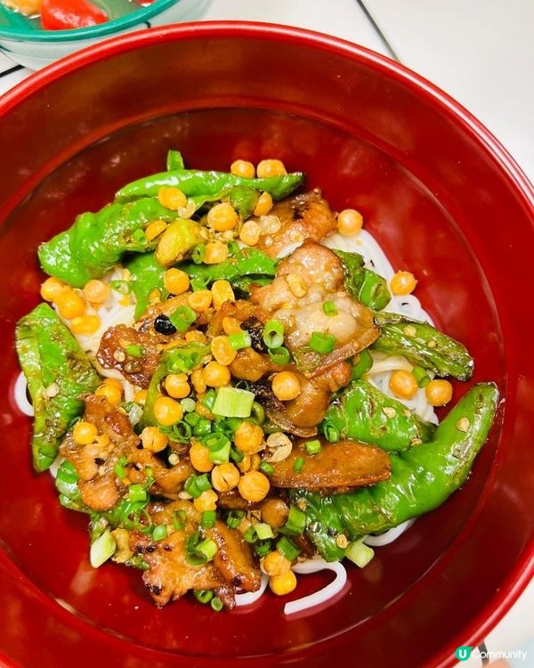腩肉豆角米線