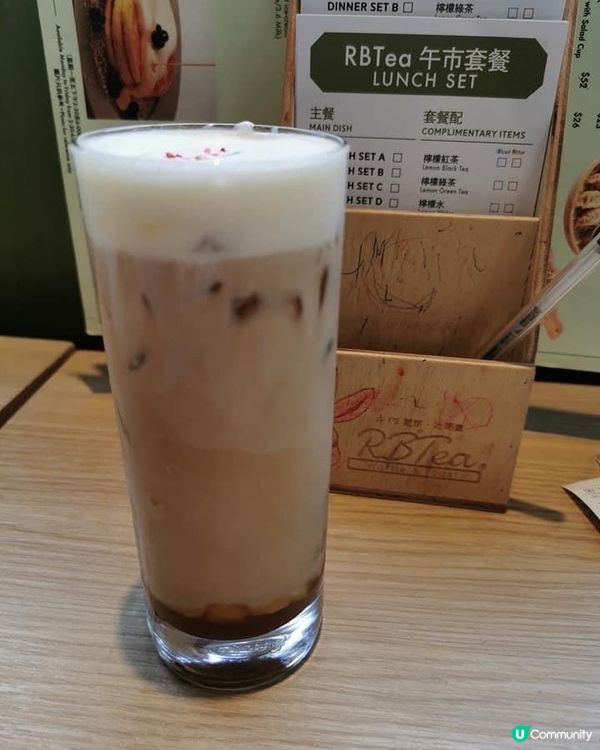 一杯咖啡加左奶之後，咖啡味仍然濃郁。原因係咖啡豆味道濃厚，或...