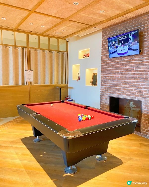 放假去咗西貢行吓，市中心有市集，好多人買海鮮、放風箏，行完去...