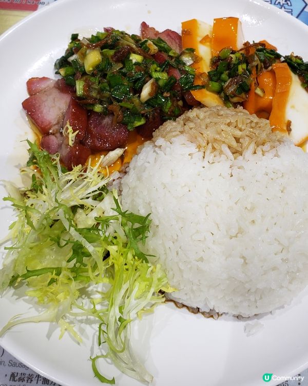 又係要等好耐嘅半島餐廳，lunch 時間真係要早啲嚟食哦，好...