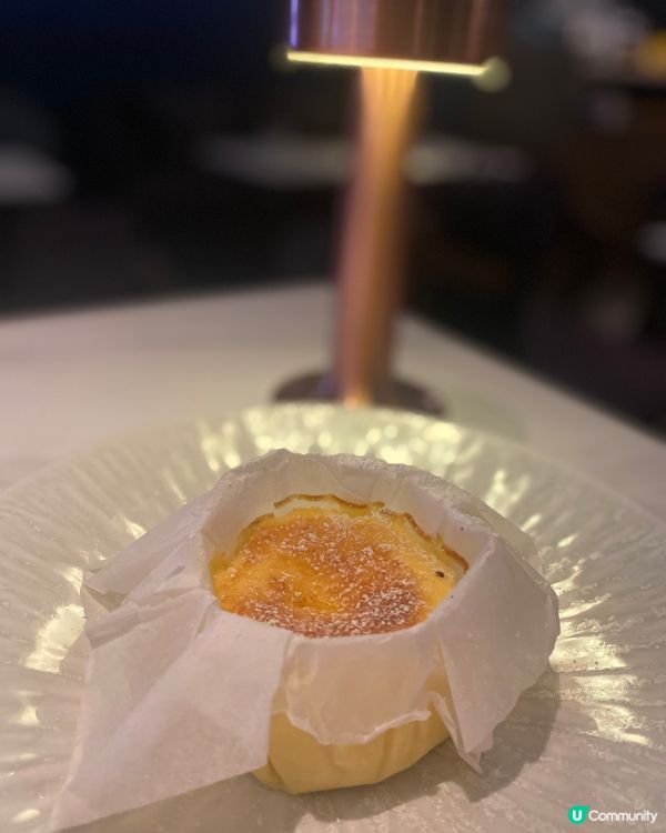 自家製西班牙油條$88⋯上菜有驚喜、西式嘅油條一共有四條、另...