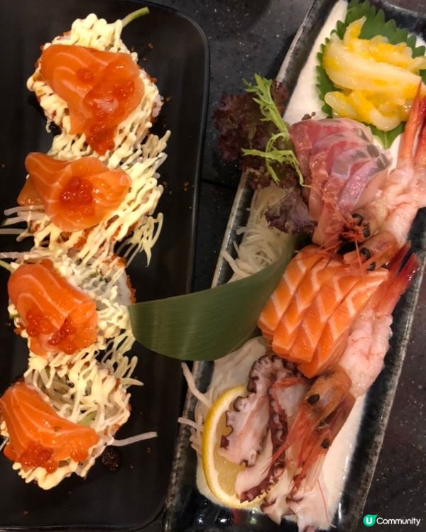 三文魚魚子加州卷再加碟刺身😋～滿足晒兩個願望👍🏻嘗試一啖直接...