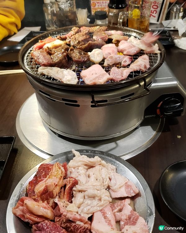 同埋朋友係另一日食嘅日式放題燒肉食到飽到大家都要抱住個肚行😄...