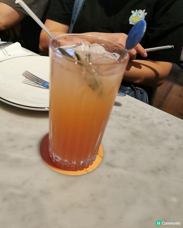 粉嫩蜜桃茶特飲