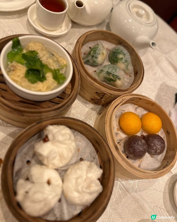 新年一家人齊齊整整去飲茶