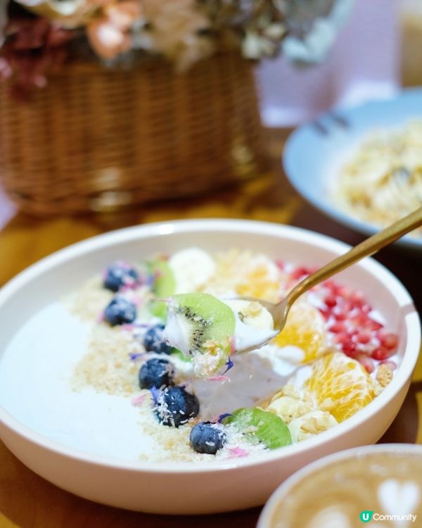 上環滿藝術感活力Cafe