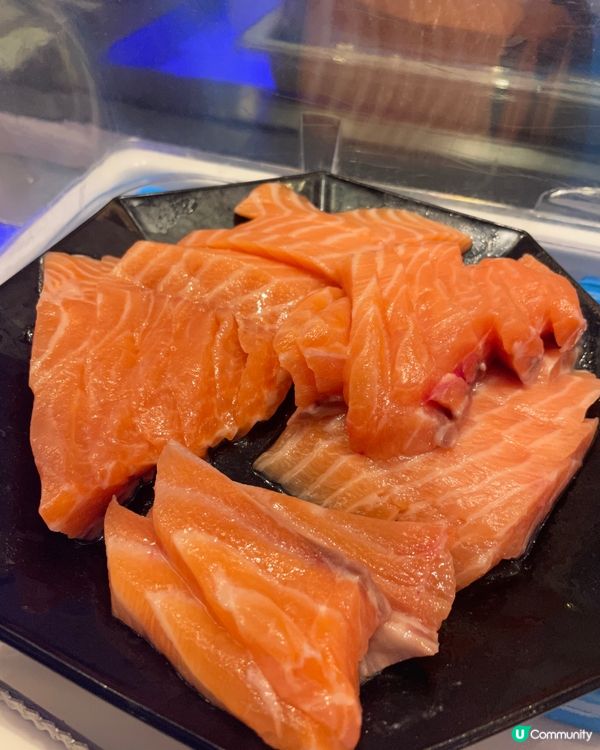 甜美新鮮刺身😋擺盤亦有心思唔求其👍🏻特別推薦八爪魚同希靈魚😋...