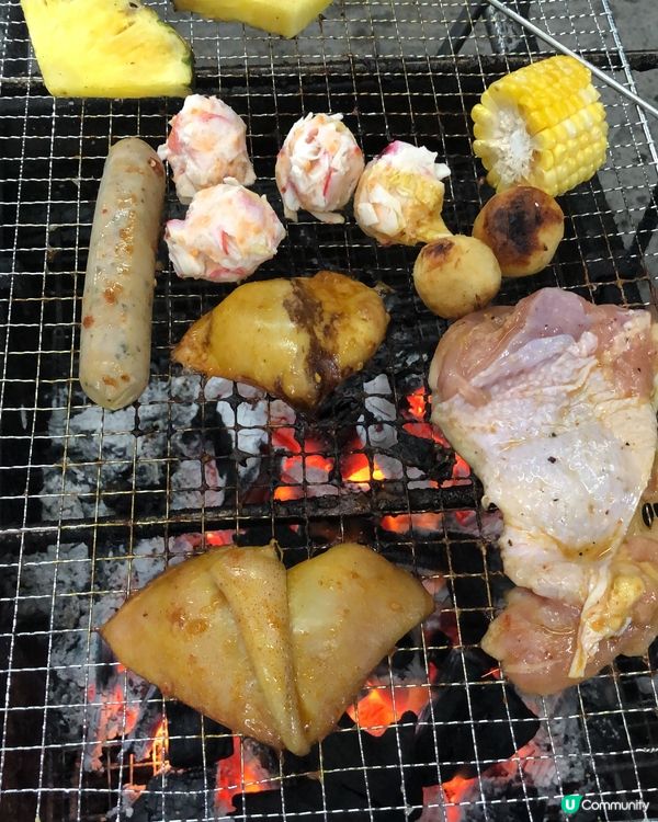 同屋企人BBQ😃超開心，咖喱鱿魚同蕃薯都勁鍾意食