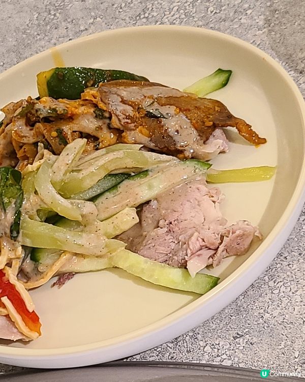 名副其實擦餐勁，台式火鍋+台式小食吃到飽，中午食完飽到晚餐都...