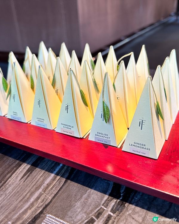 Enjoy afternoon🫖 with greenery