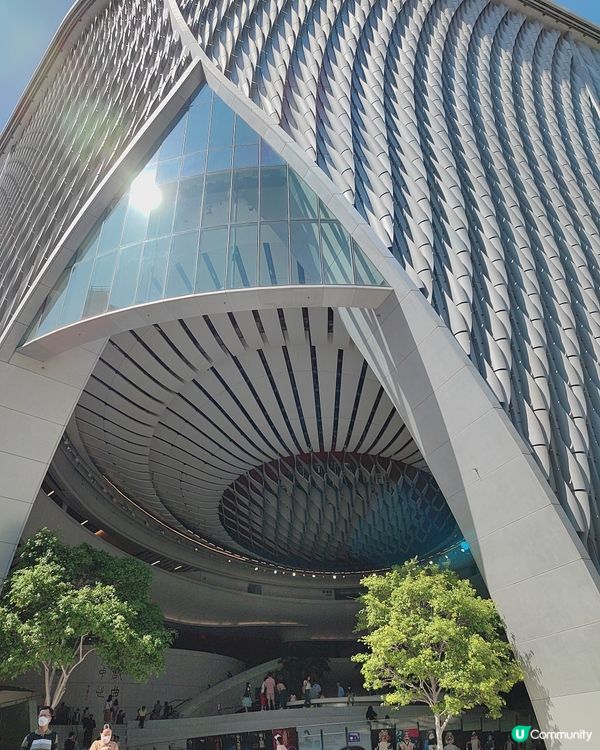 大劇院顯皇家氣派　設計「離地」有心思