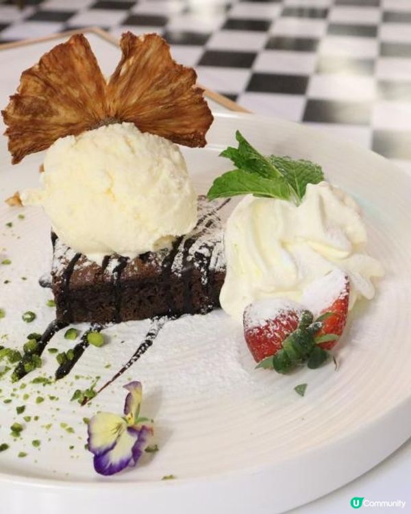 情人節晚餐💓凱旋門下品嚐法式料理！宮廷歐陸風餐廳～