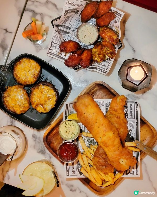 發現咗呢間抵食酒吧，happy hour時段(4-8pm )...