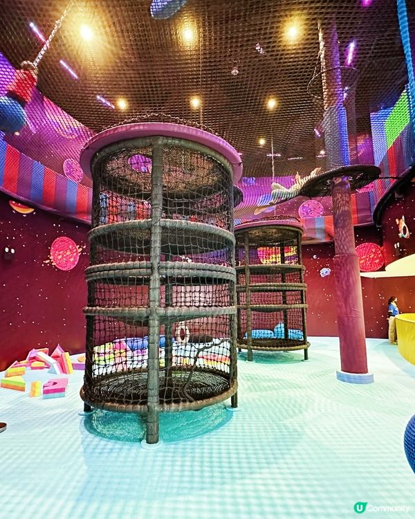 玩足全日室內遊樂場。新濠影滙「滿紛樂園」