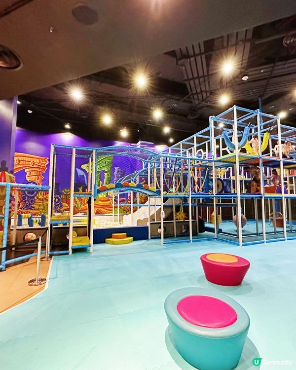 玩足全日室內遊樂場。新濠影滙「滿紛樂園」