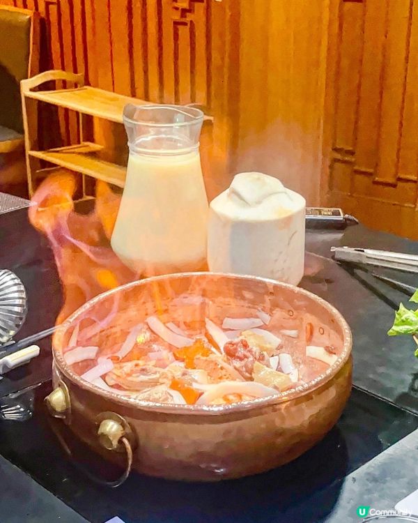 冬天打邊爐最鍾意揀個夠滋潤又清甜嘅湯底🥳胡爐嘅湯底好正。打邊...