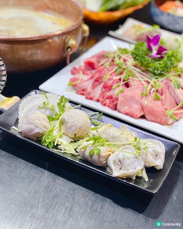 冬天打邊爐最鍾意揀個夠滋潤又清甜嘅湯底🥳胡爐嘅湯底好正。打邊...