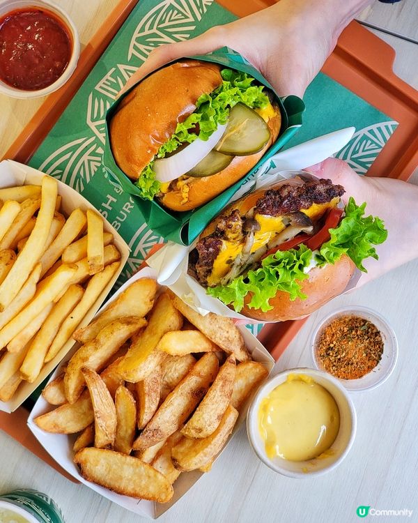 行開灣仔見到間好靚既新漢堡包店，墨綠色復古裝修好有格調，咁岩...