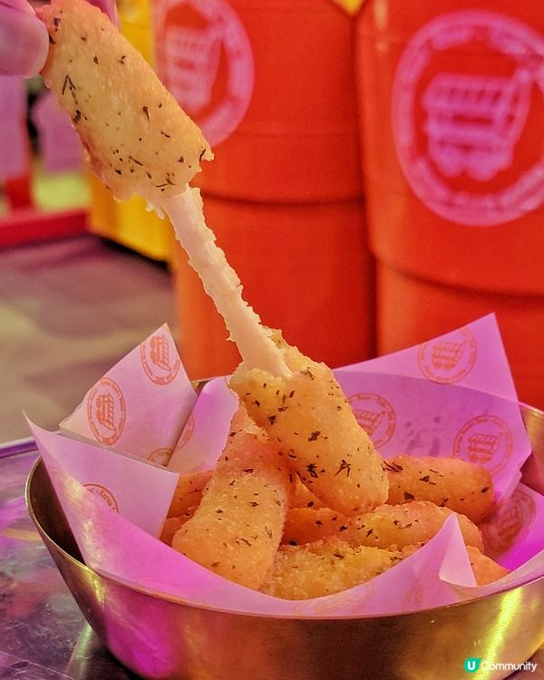 黎咗呢間位於大角咀嘅人氣韓國菜，店面裝修充滿韓國地道大排檔風...