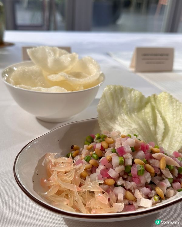 國泰航空宣佈會在頭等及商務客艙推出新餐單！記者今次為大家直擊...