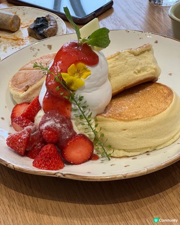 士多啤梨soufflé pancake