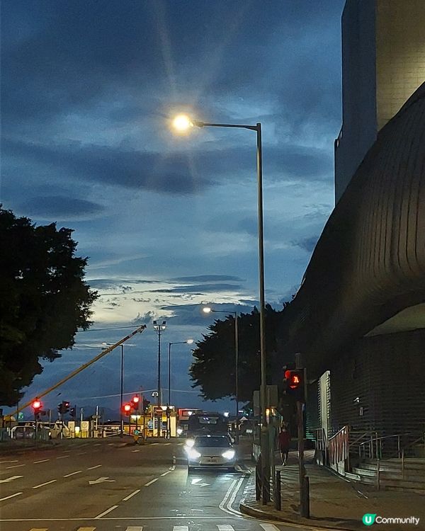 堅尼地城泳池（香港大學站）