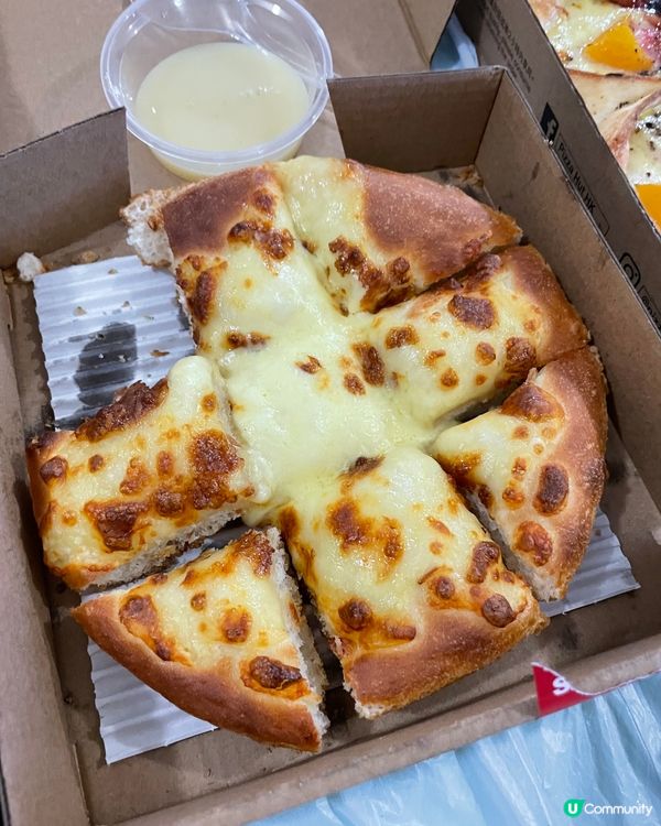 Pizza Hut 拔呼地必勝批，第一次食，我覺得味道都唔錯...
