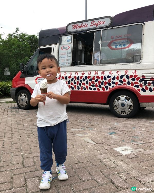 富豪雪糕車留影