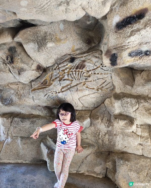 坪石遊樂場 暢遊遠古恐龍歷險世界

