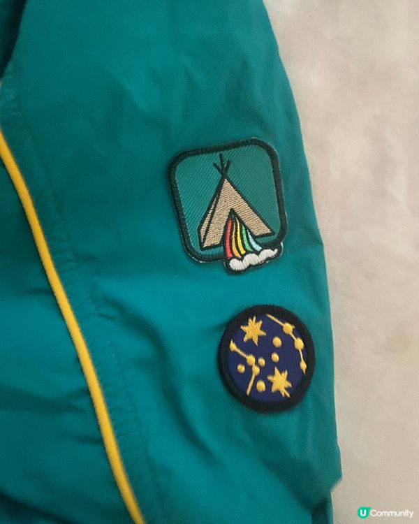 Adidas 聯乘山系風褸