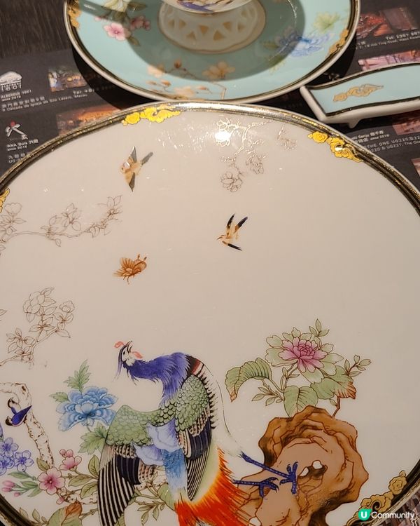 位於元朗yohomall 的念川居，環境優雅舒適，由餐館的裝...