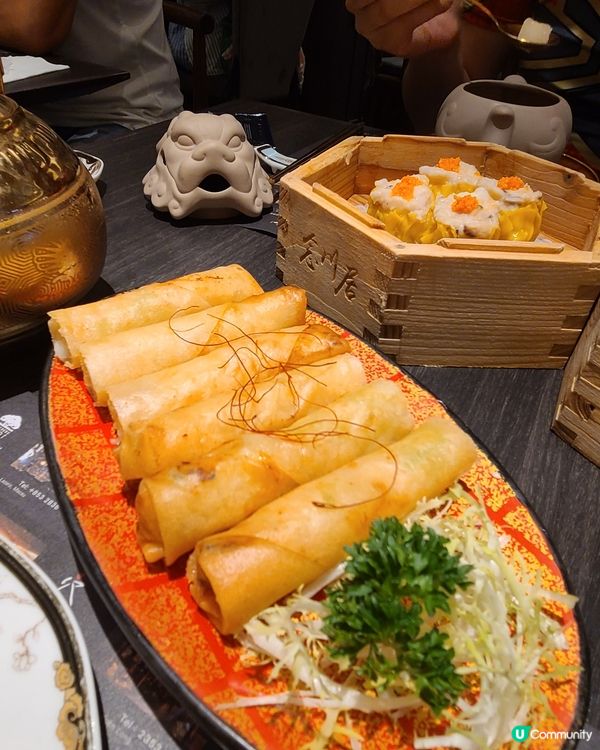 位於元朗yohomall 的念川居，環境優雅舒適，由餐館的裝...