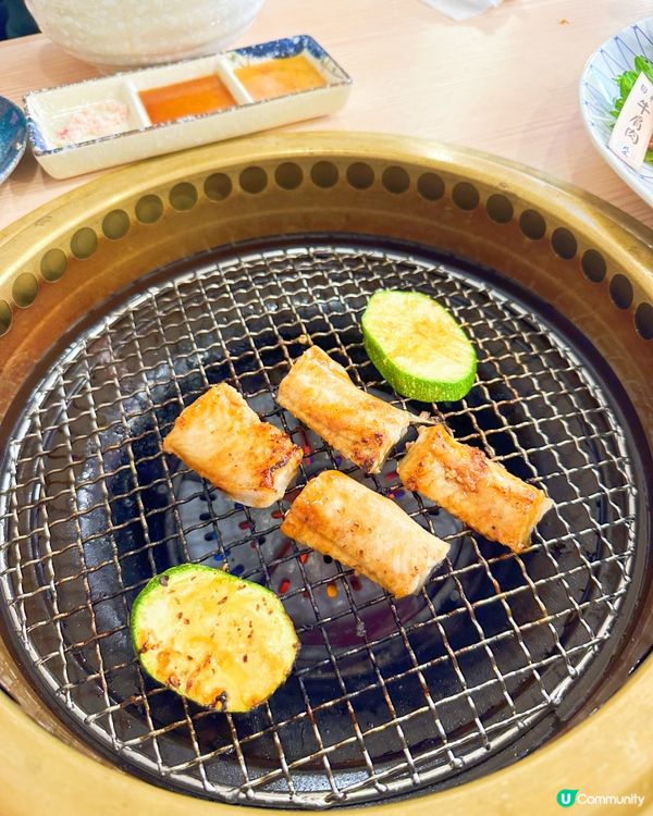 之前食過616牛肉火鍋，隔離其實就係燒肉店，午市套餐有三個選...